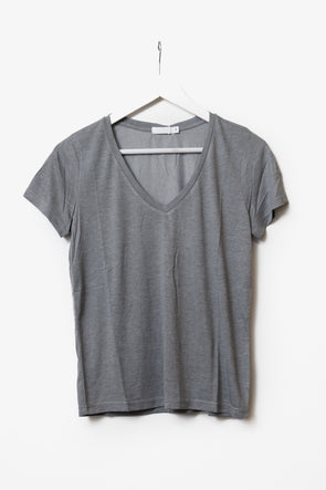 Merine V-Neck T-Shirt Grey