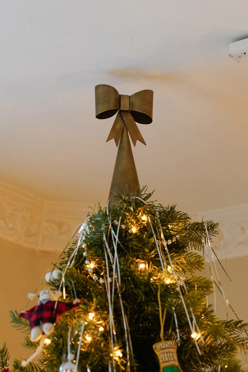 Radiant Ribbon Tree Topper – Lily