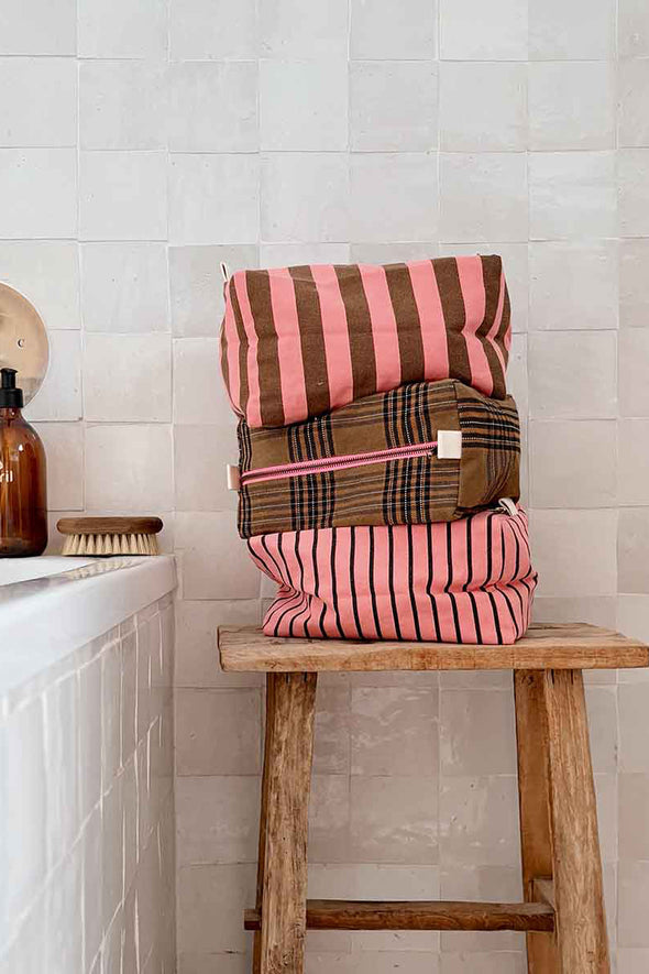 Vic Pouch Stripes Funky Pink/Olive