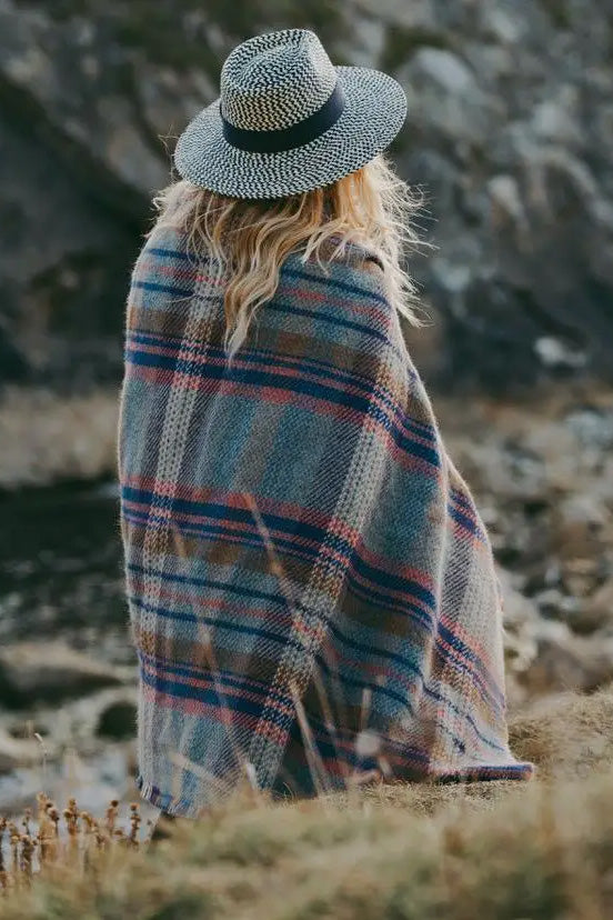 Wool Carreaux Blanket