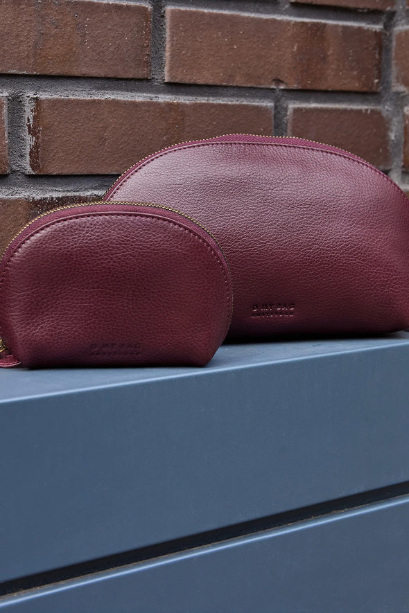 Make-Up Case Dark Cherry Medium