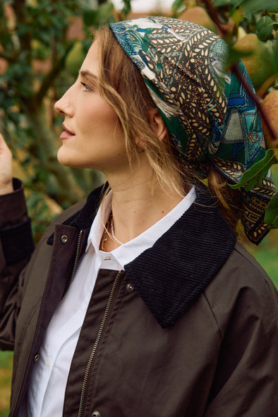Berre Scarf Scarab
