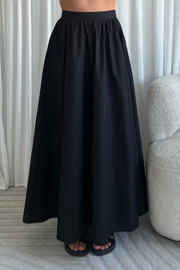 Combloux Maxi Skirt Black