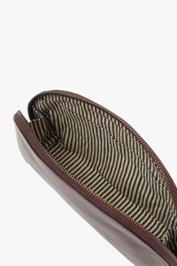 Make-Up Case Chocolate Medium