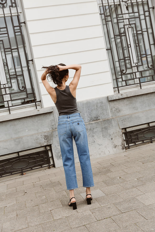 A 95 Mid Straight Jeans Maya