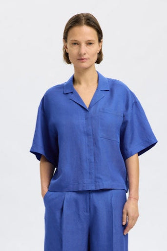 Lyra Boxy Linen Shirt Dazzling Blue