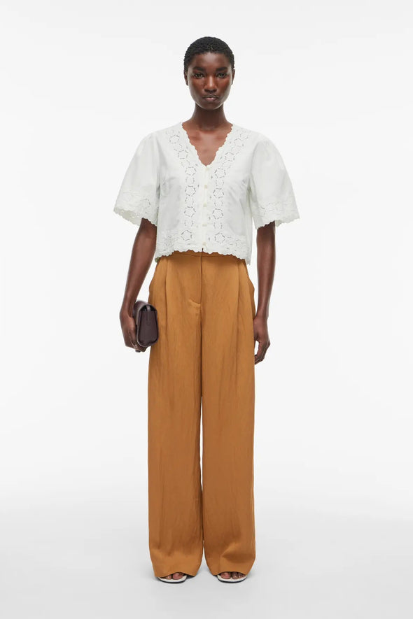 Amory V-Neck Top Cloud Dancer