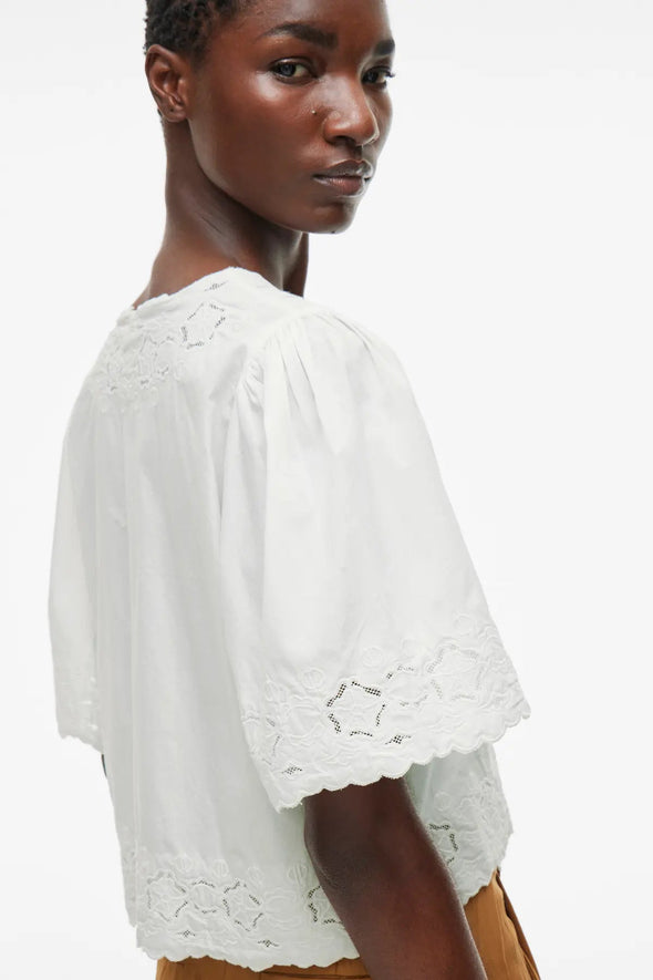 Amory V-Neck Top Cloud Dancer