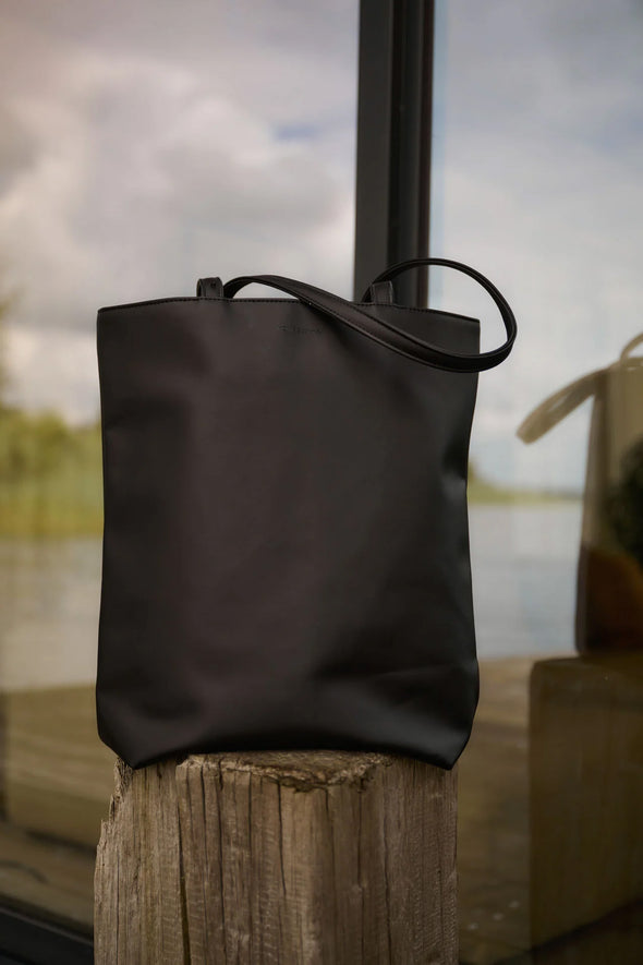 Merian Totebag Black