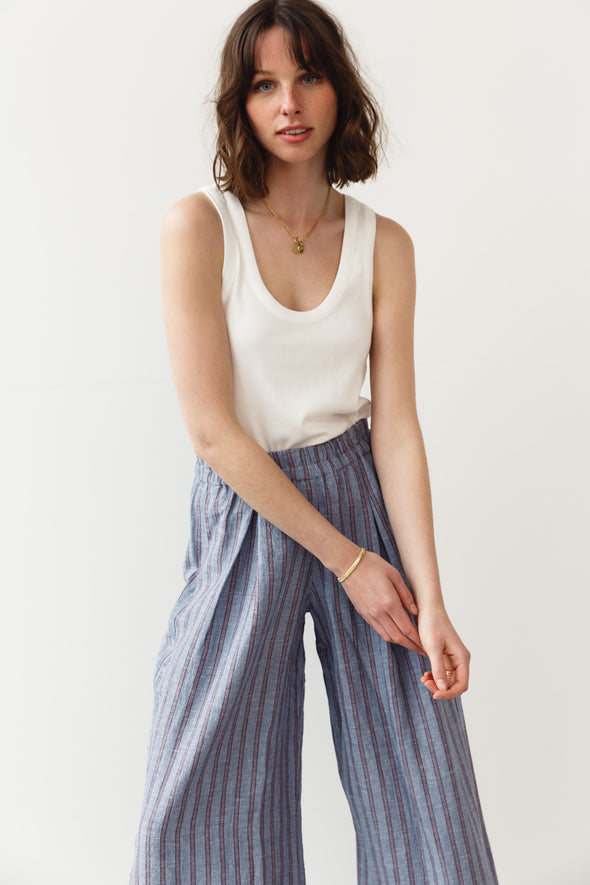 The D Top Optical White