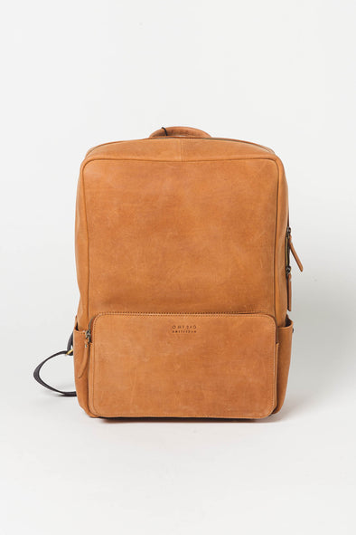 John Backpack Maxi Camel Hunter Leather - O My Bag - Brown leather laptop backpack with padded straps