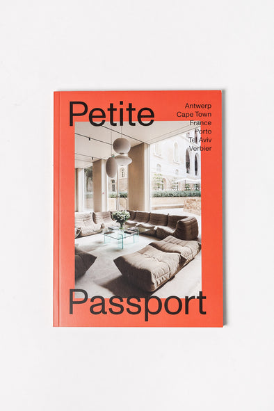 Petite Passport Magazine #01