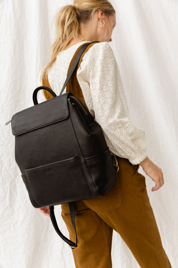 Jean Backpack Black Soft Grain Leather - O My Bag - Zipped closure and shoulder straps